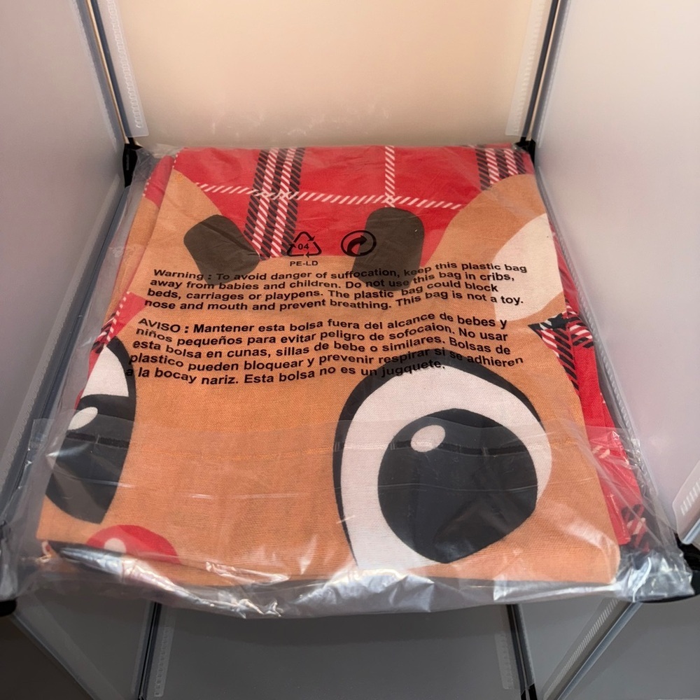 Rudolph The Red Nosed Reindeer Kitchen Christmas Cooking Apron NWT - Picture 4 of 4